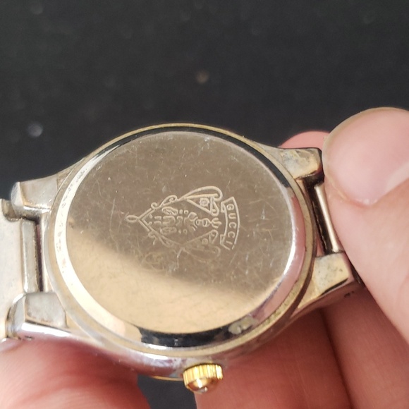 Gucci Vintage 1980s Wrist Watch Broken Band - Picture 6 of 7